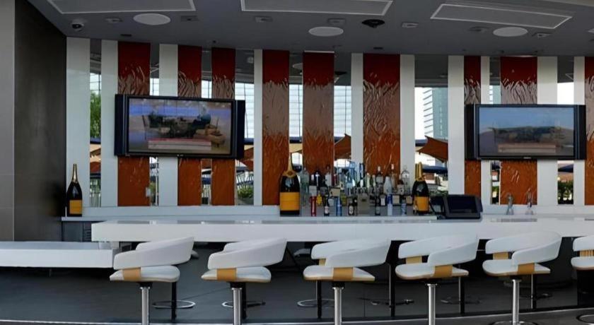 Luxury Suites International By Vdara Las Vegas Exterior photo